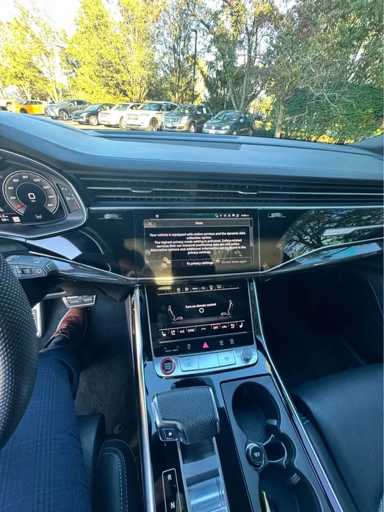 2022 Audi SQ8 - Image 2 of 4