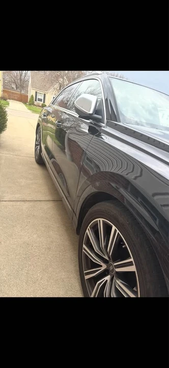 2022 Audi SQ8 - Image 2 of 5