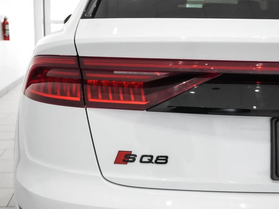 2022 Audi SQ8 - Image 6 of 10