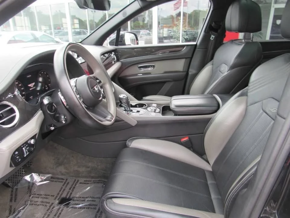 2022 Bentley Bentayga - Image 9 of 20
