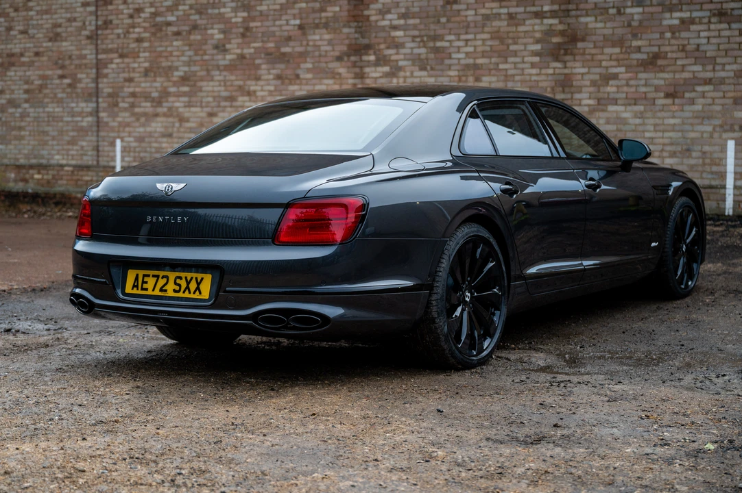2022 Bentley Continental Flying Spur - Image 14 of 31