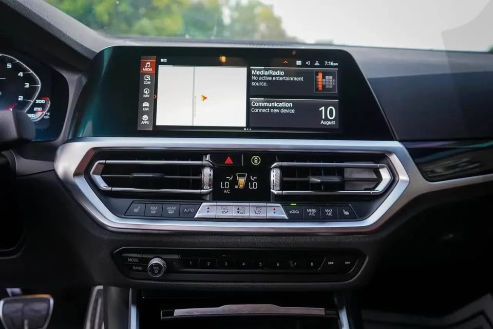 2022 BMW G42 M240i - Image 11 of 14