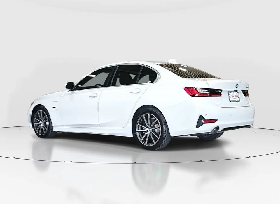 2022 BMW G20 3 Series Sedan - Image 5 of 18