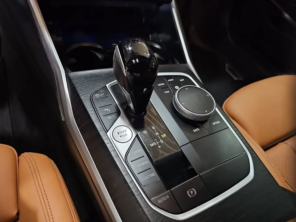 2022 BMW G20 3 Series Sedan - Image 14 of 18