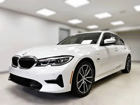 2022 BMW 3 Series 330e xDrive Sedan 4D