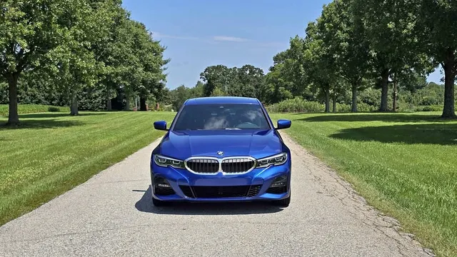2022 BMW 3 Series 330i Sedan 4D