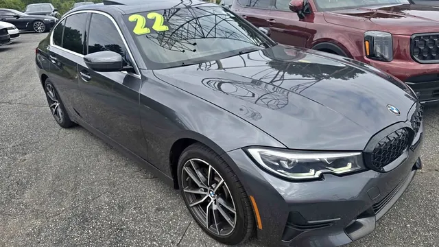 2022 BMW 3 Series 330i Sedan 4D