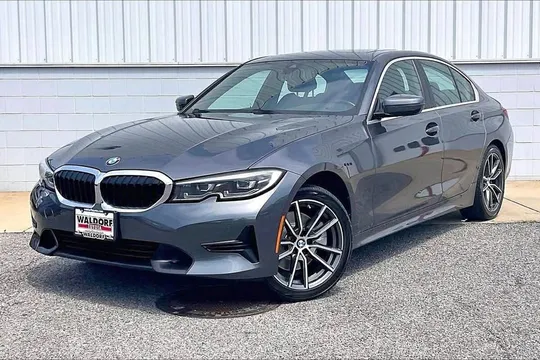 2022 BMW 3 Series 330i xDrive Sedan 4D