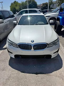 2022 BMW 330i xDrive Sedan