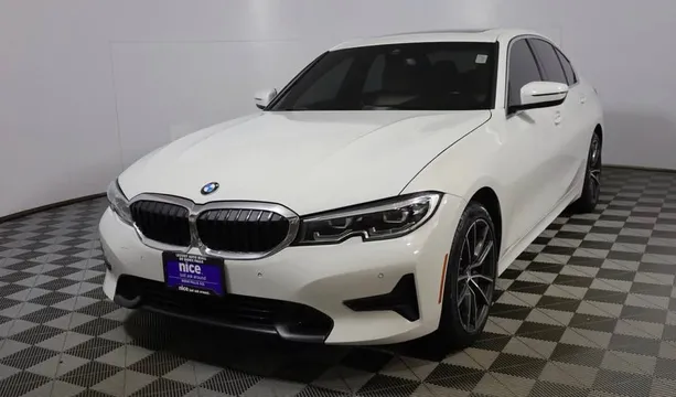 2022 BMW 3 Series 330i xDrive Sedan 4D