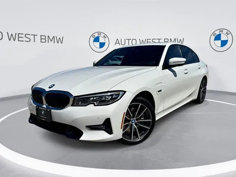 2022 BMW 3 Series 330e xDrive