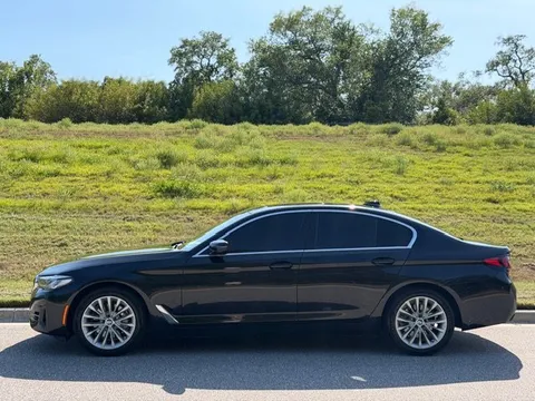 2022 BMW 5 Series 530i Sedan