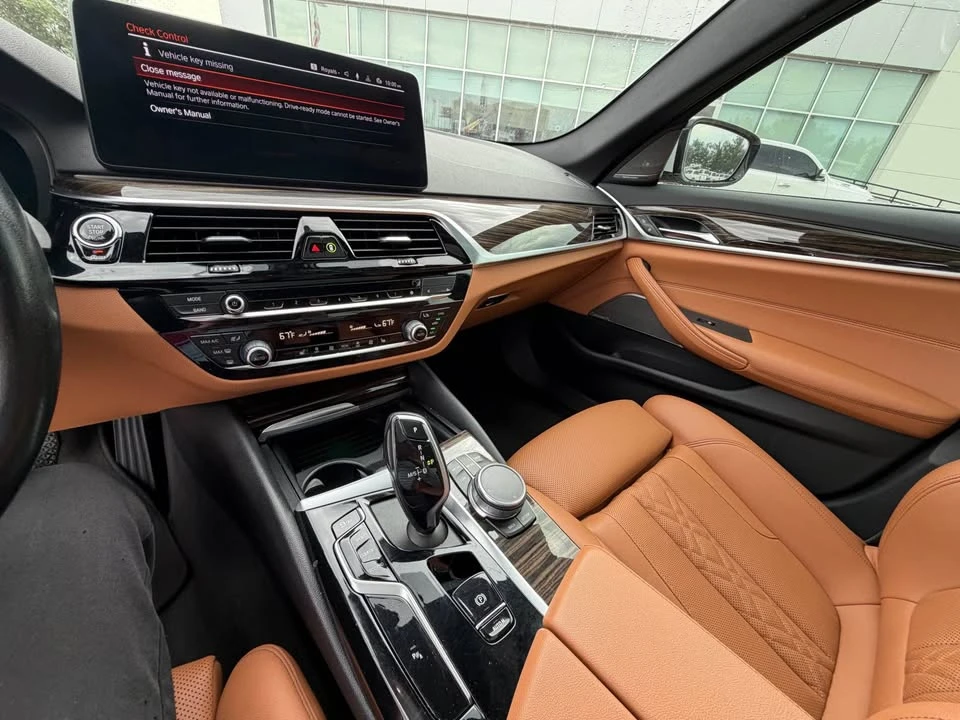 2022 BMW G30 5 Series Sedan - Image 9 of 11