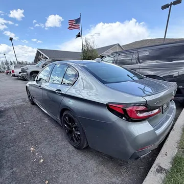 2022 BMW 5 Series M550i xDrive Sedan