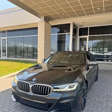 2022 BMW 5 Series M550i xDrive Sedan 4D