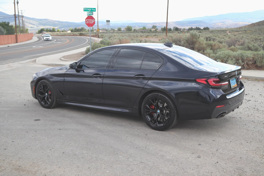 2022 BMW G30 5 Series Sedan - Image 13 of 31