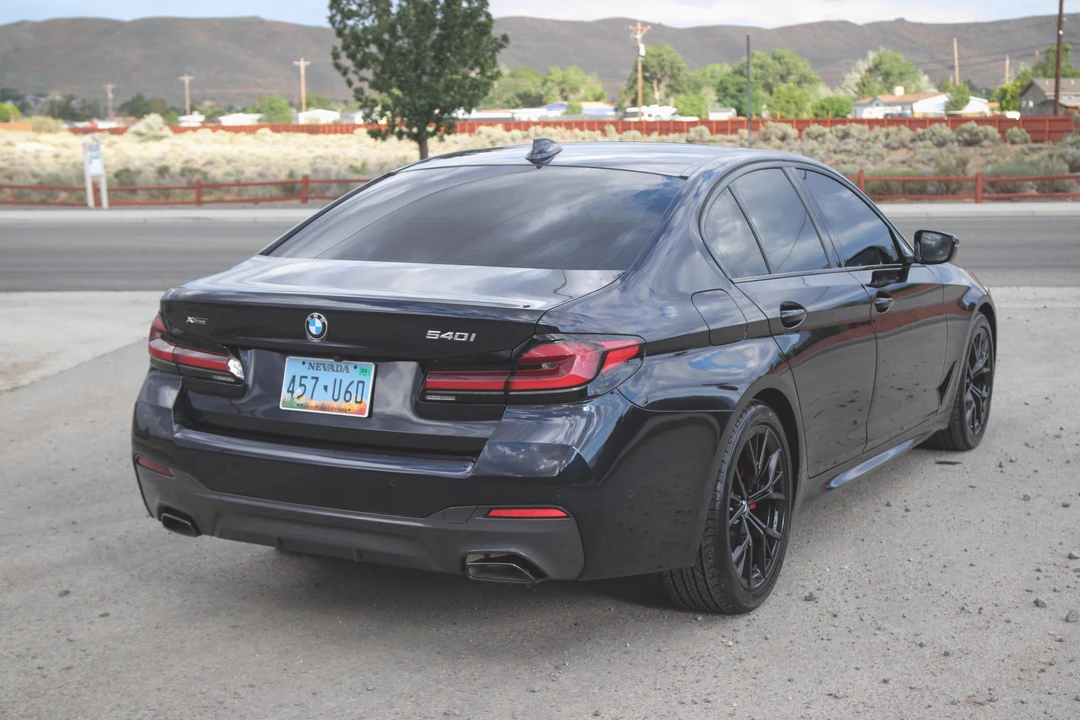 2022 BMW G30 5 Series Sedan - Image 18 of 31