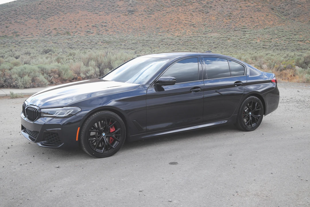 2022 BMW G30 5 Series Sedan - Image 9 of 31