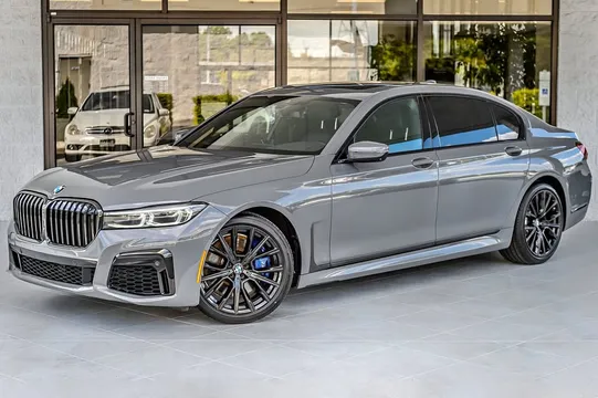 2022 BMW 7 Series 740i