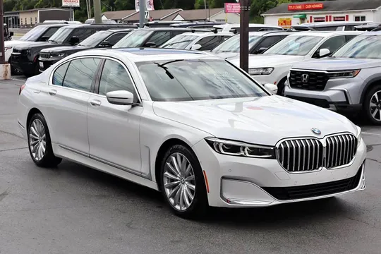 2022 BMW 7 Series 740i xDrive Sedan 4D