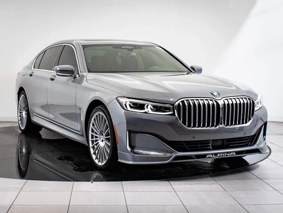 2022 BMW Alpina B7 - Image 12 of 21
