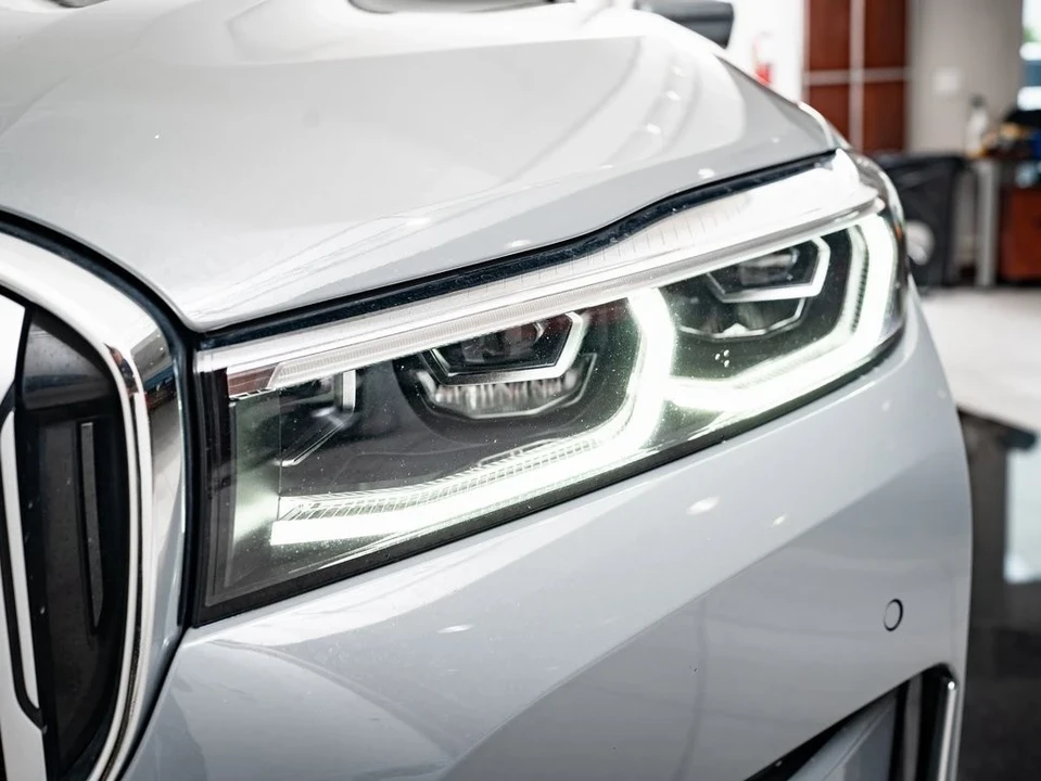 2022 BMW Alpina B7 - Image 15 of 21