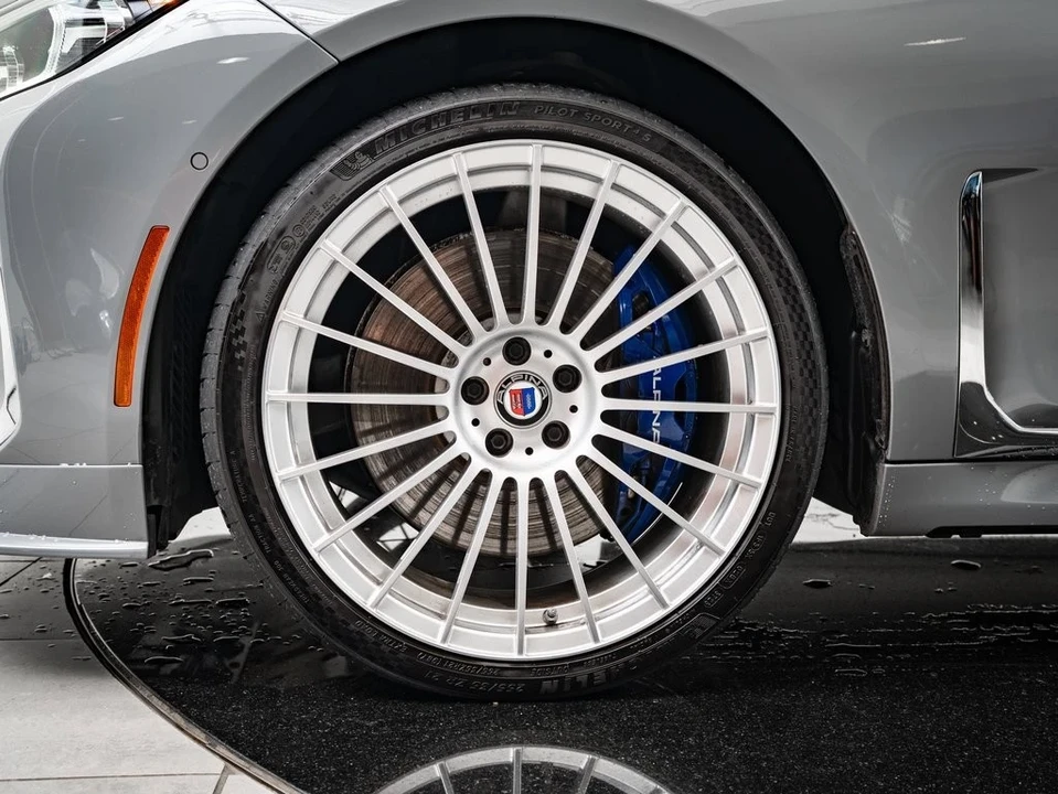 2022 BMW Alpina B7 - Image 13 of 21