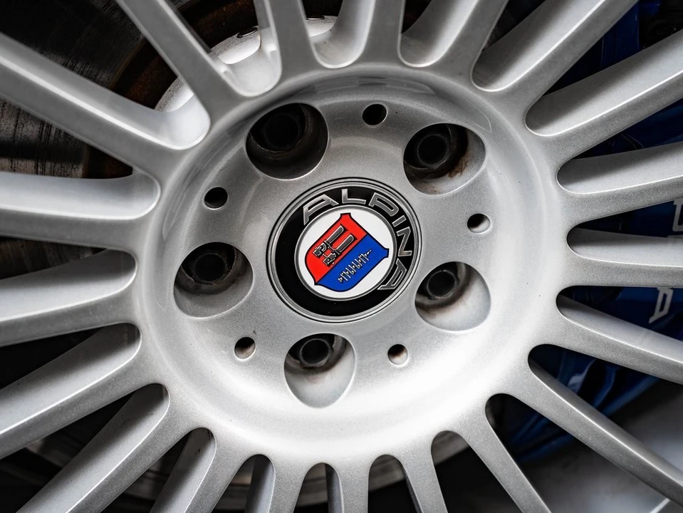 2022 BMW Alpina B7 - Image 8 of 21