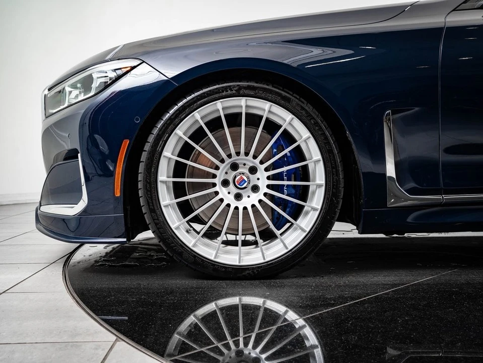 2022 BMW Alpina B7 - Image 13 of 21