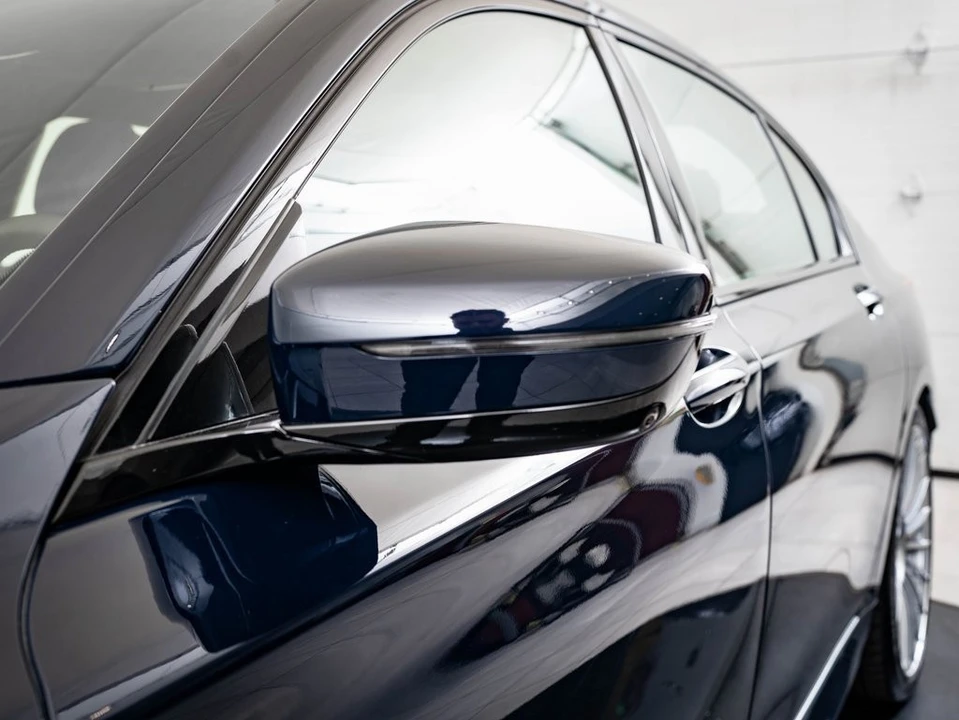 2022 BMW Alpina B7 - Image 15 of 21