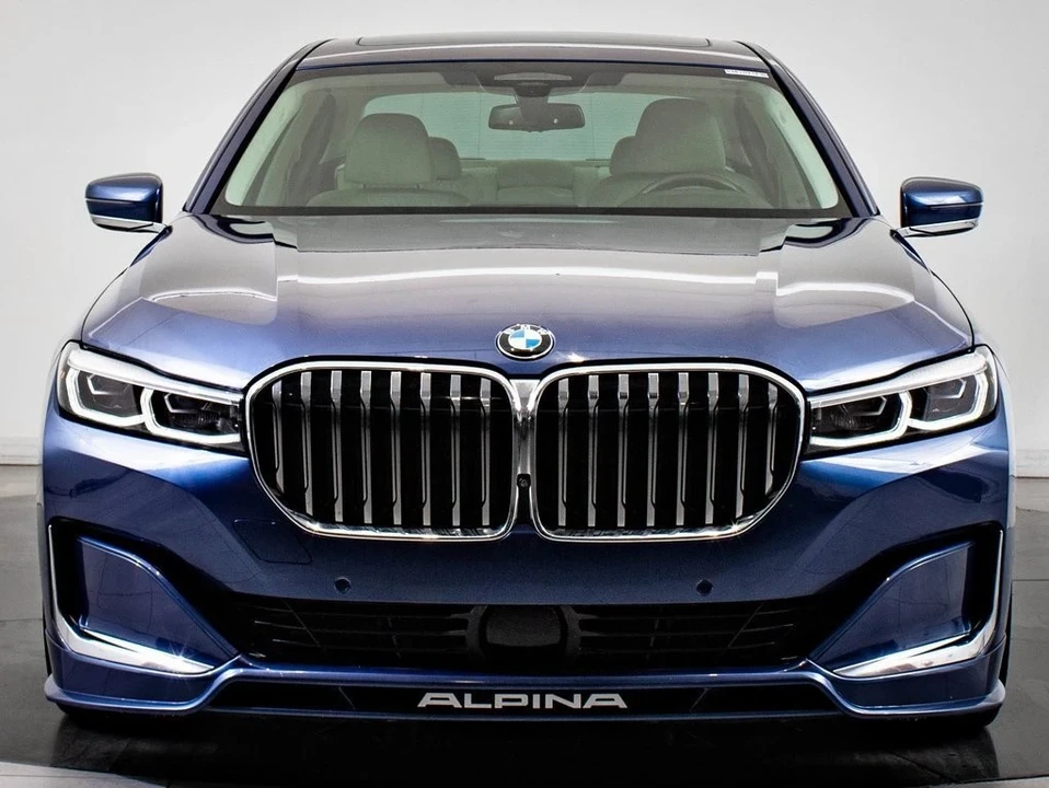 2022 BMW Alpina B7 - Image 2 of 21