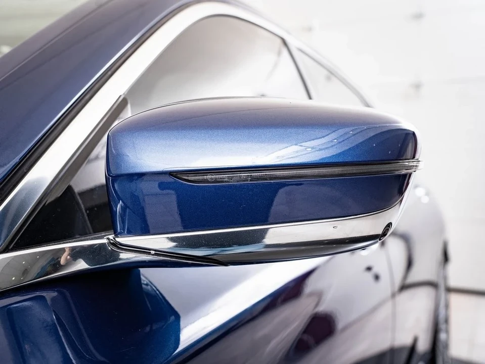 2022 BMW Alpina B7 - Image 17 of 21
