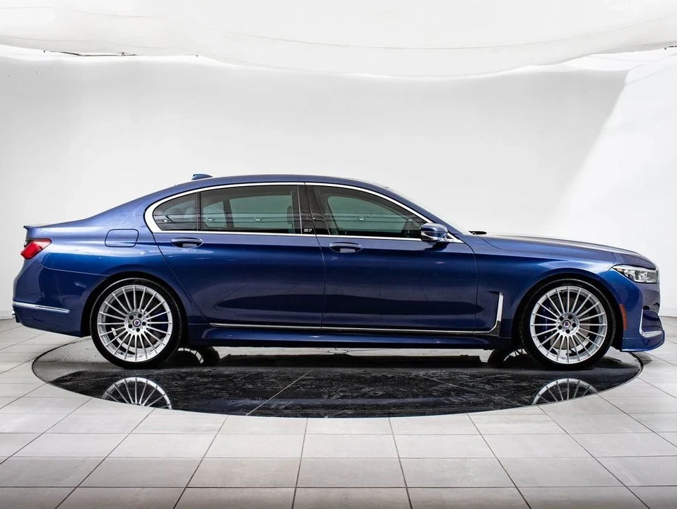 2022 BMW Alpina B7 - Image 11 of 21