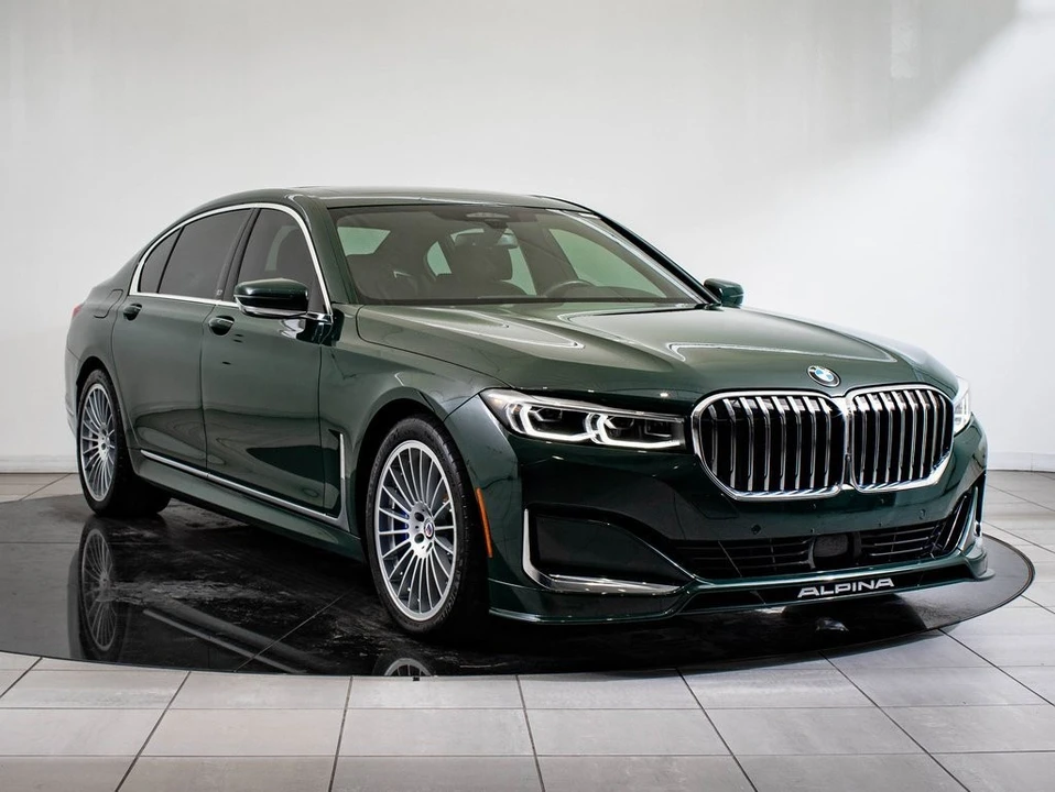 2022 BMW Alpina B7 - Image 12 of 21