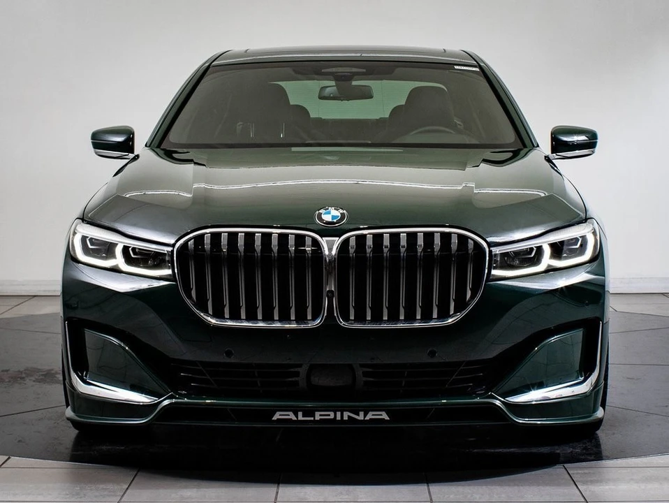 2022 BMW Alpina B7 - Image 2 of 21