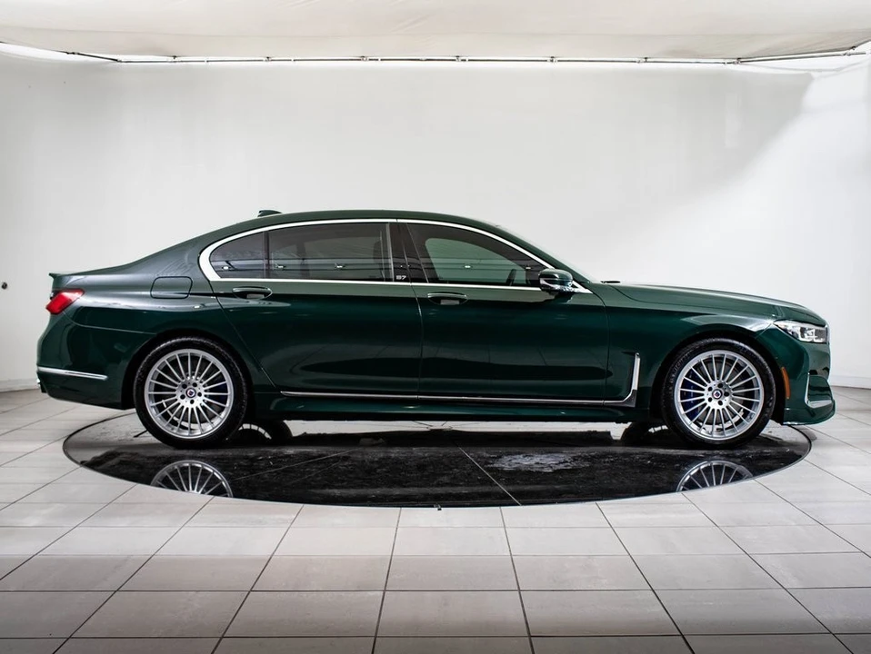 2022 BMW Alpina B7 - Image 11 of 21