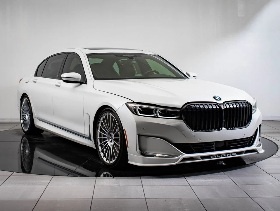2022 BMW Alpina B7 - Image 12 of 21