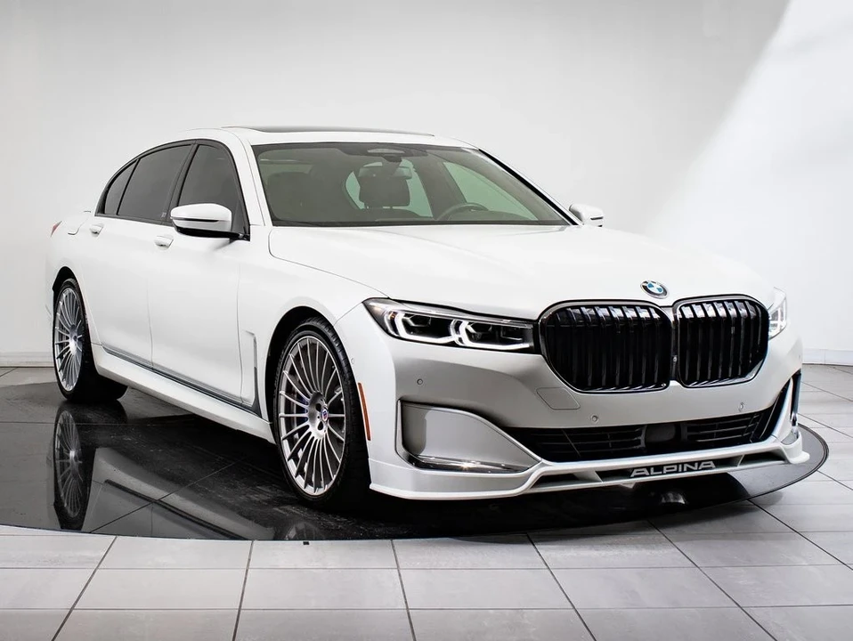 2022 BMW Alpina B7 - Image 12 of 21