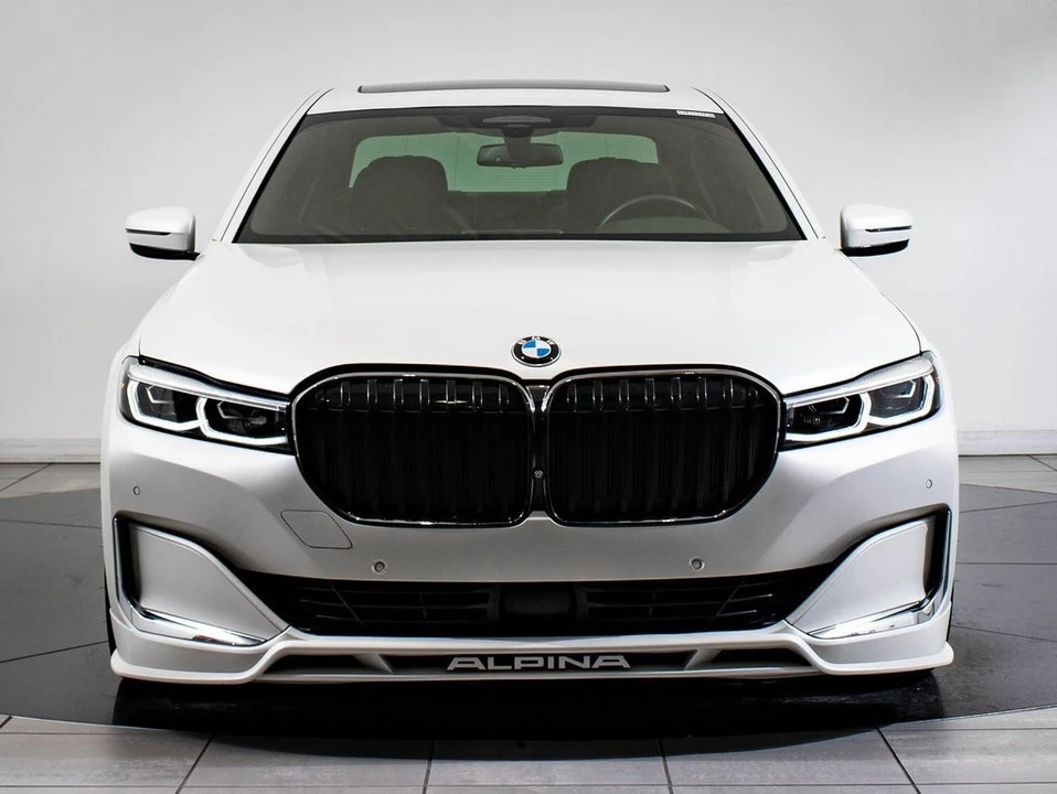 2022 BMW Alpina B7 - Image 2 of 21