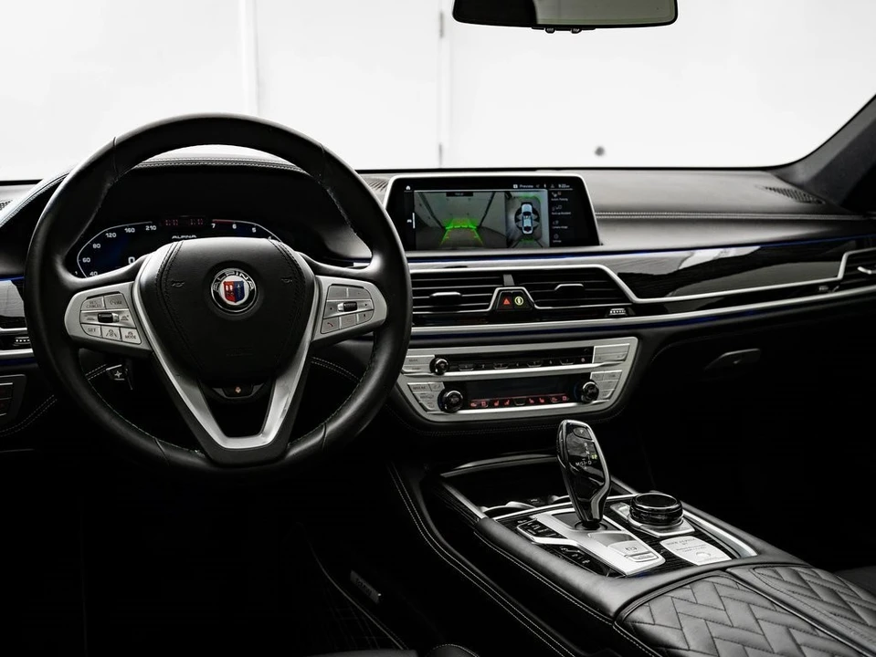 2022 BMW Alpina B7 - Image 4 of 21