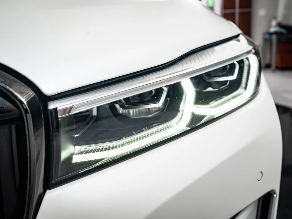 2022 BMW Alpina B7 - Image 15 of 21