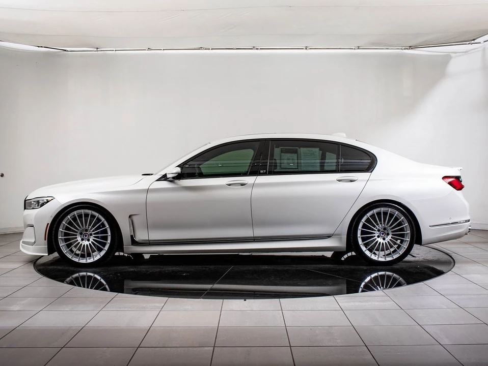 2022 BMW Alpina B7 - Image 5 of 21