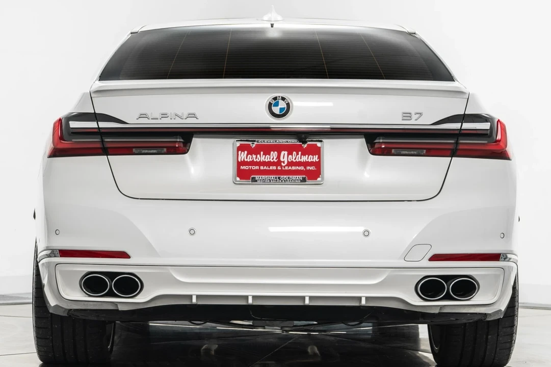 2022 BMW Alpina B7 - Image 8 of 21
