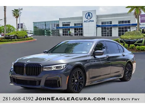 2022 BMW 740i xDrive