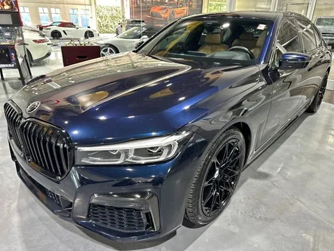 2022 BMW 750i