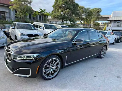 2022 BMW 750i xDrive Sedan