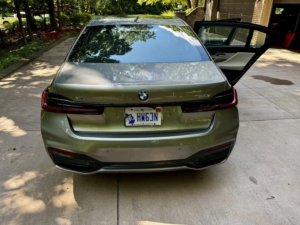 2022 BMW G11/G12 750i & M760i Sedan - Image 23 of 31