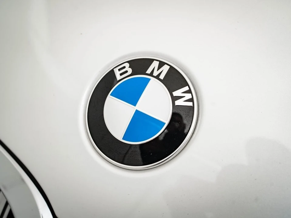 2022 BMW Alpina B8 - Image 3 of 21