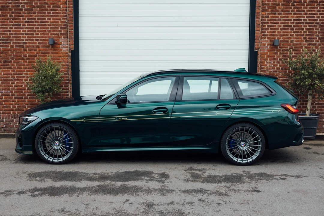 2022 BMW Alpina B3 - Image 5 of 31