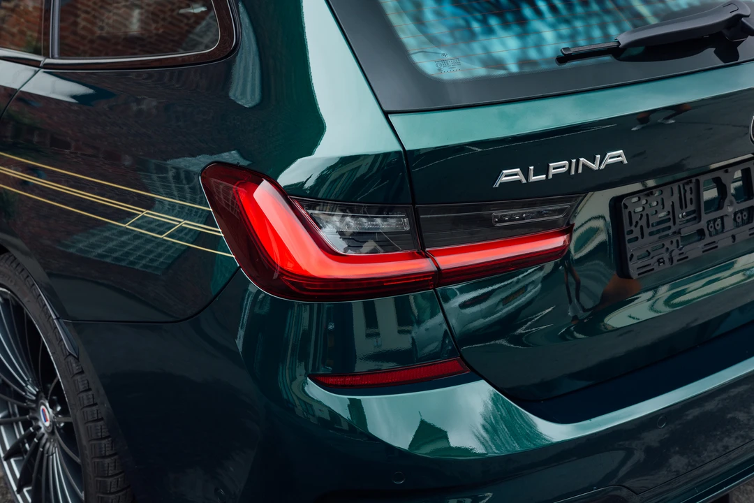 2022 BMW Alpina B3 - Image 26 of 31